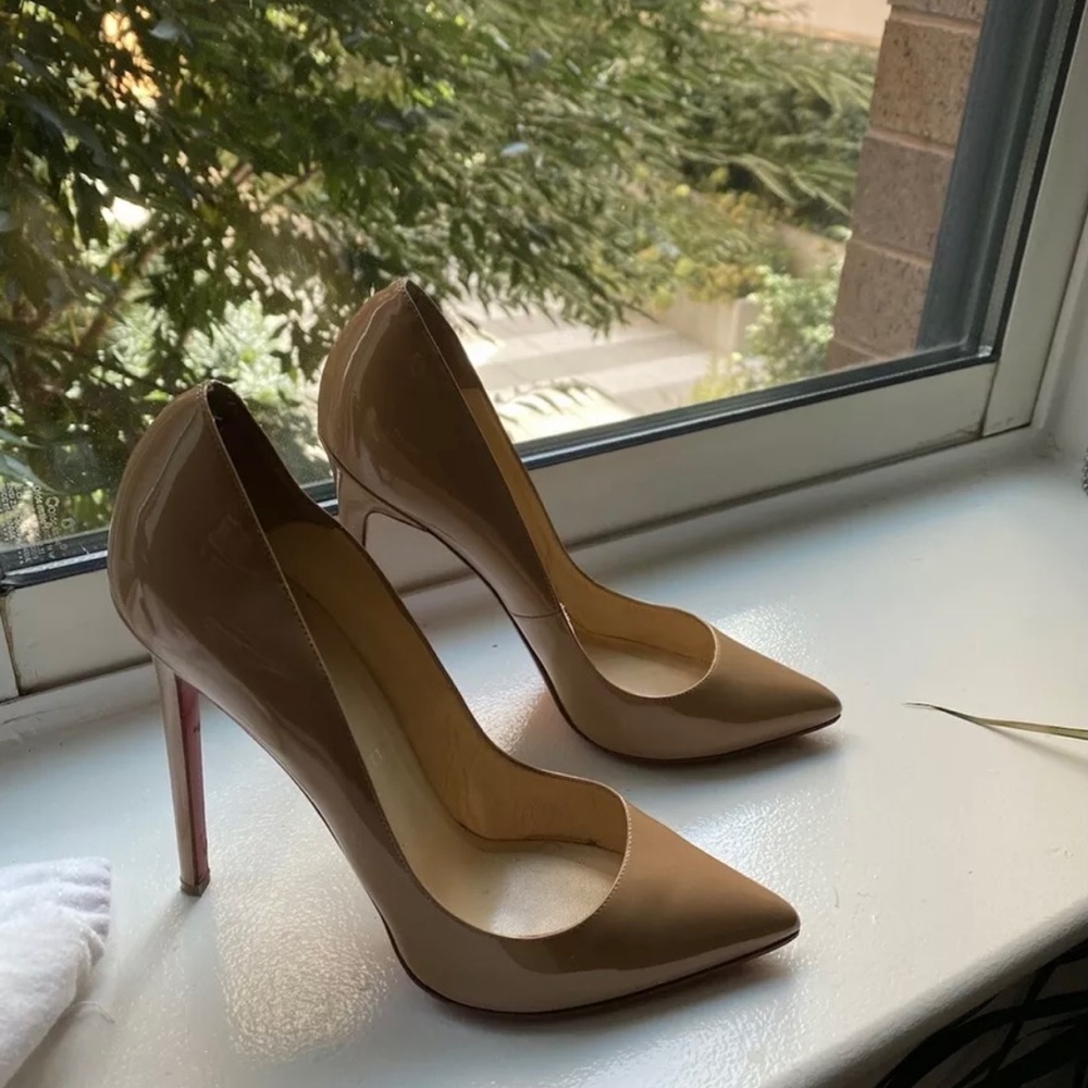 Christian Louboutin So Kate Mint Pumps 39